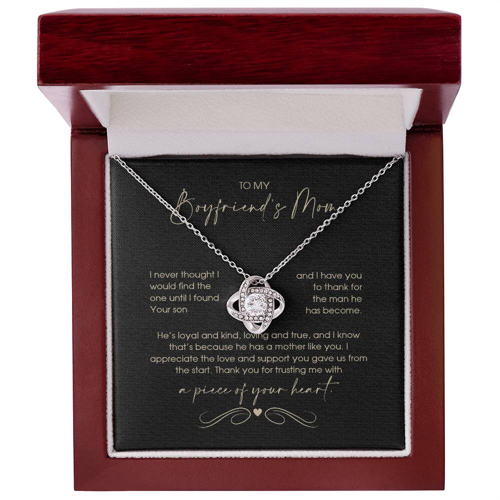 BoyFriends Mom 4 - Love Knot Necklace