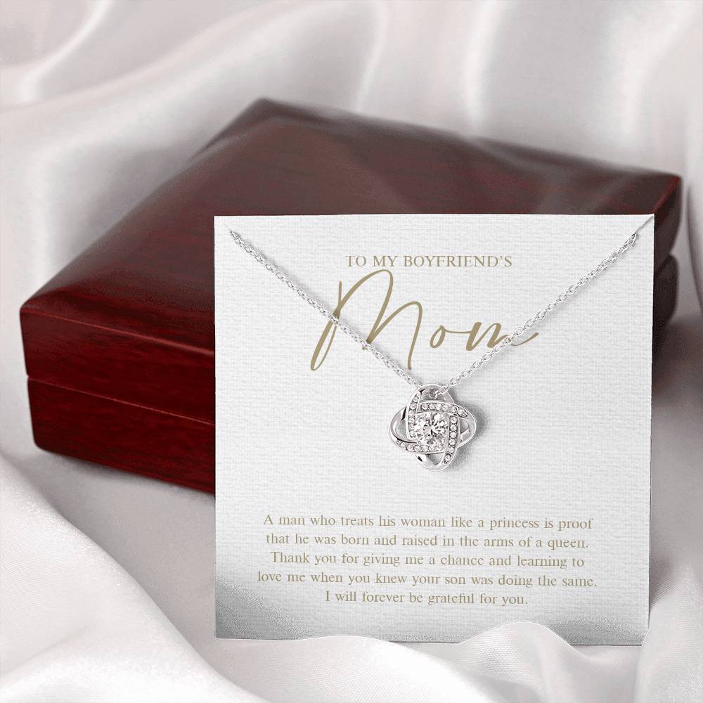 BoyFriends Mom 2 - Love Knot Necklace