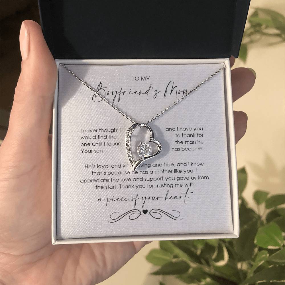BoyFriends Mom 3 - Forever Love Necklace