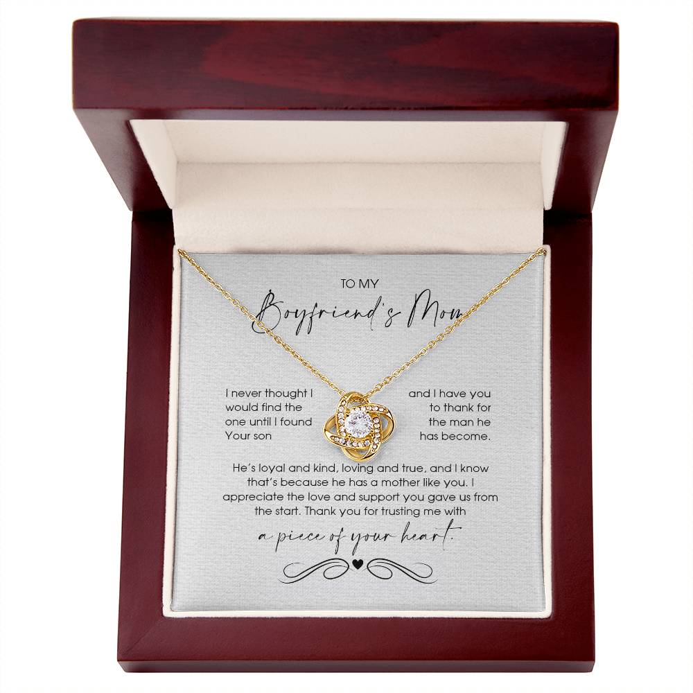 BoyFriends Mom 3 - Love Knot Necklace